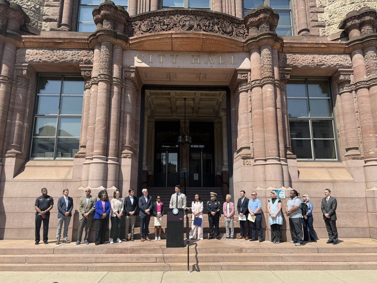 AftabPureval's tweet photo. Happy Pride Month, Cincinnati! 

This is a special time when we get to really show off who we are: a community that embraces, celebrates, and lifts up our friends and neighbors. No matter who they love or how they identify. https://t.co/aAeaeneZPK