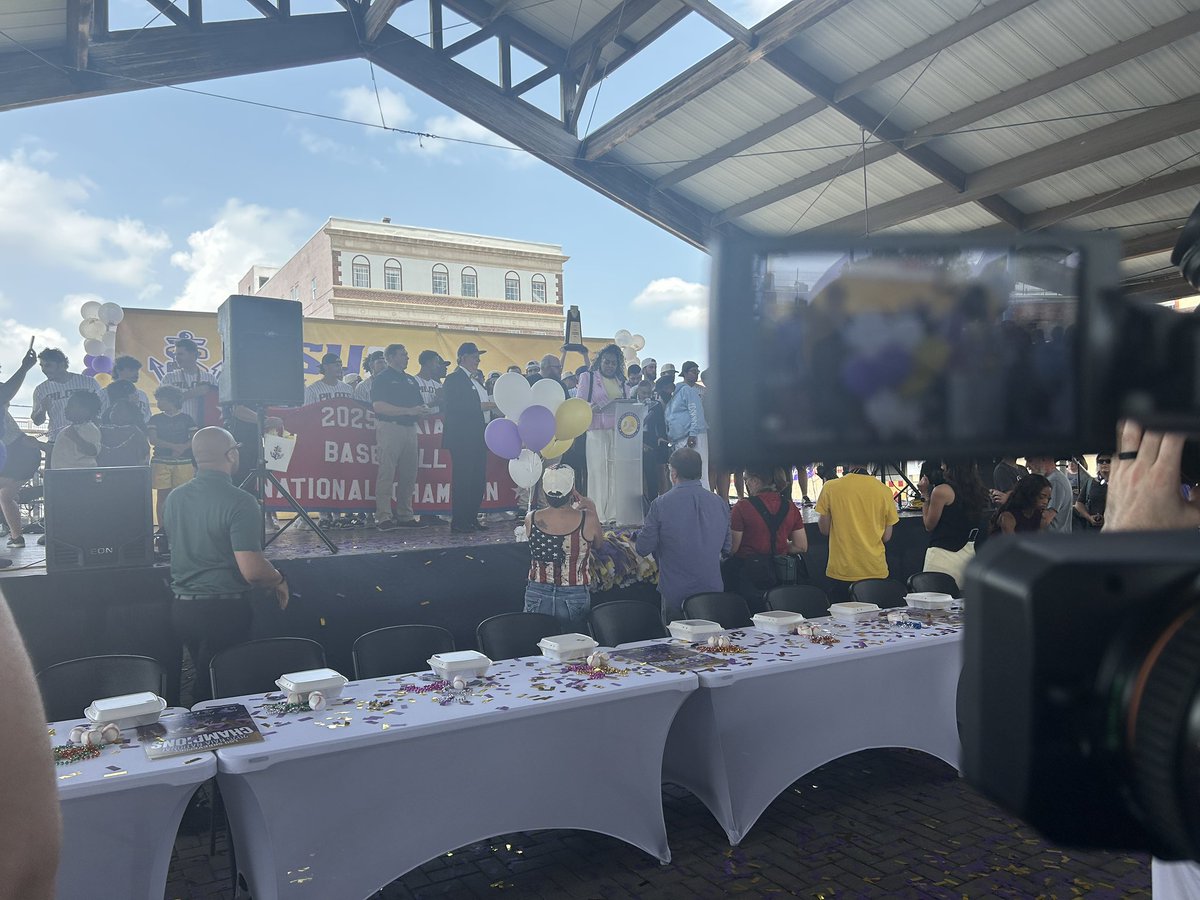Tim Owens (@timowenstv) on Twitter photo The celebration is on at Festival Plaza!!
<a href="/LSUSathletics/">LSUS Athletics</a> <a href="/LSUS_Baseball/">πππ πππ§ππ«ππ₯π€π§π© π½ππ¨ππππ‘π‘</a> The celebration is on at Festival Plaza!!
<a href="/LSUSathletics/">LSUS Athletics</a> <a href="/LSUS_Baseball/">πππ πππ§ππ«ππ₯π€π§π© π½ππ¨ππππ‘π‘</a>