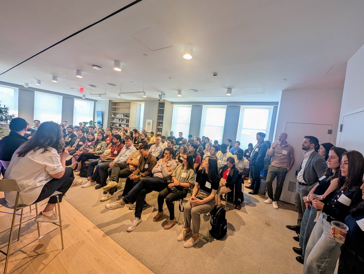 USV (@usv) on Twitter photo Packed house at USV for the "Building AI Solutions in Health & Bio" event with <a href="/2048vc/">2048 Ventures 🧬 🤖 ⚙️</a>, <a href="/CompoundVC/">Compound</a> and <a href="/ZettaVentures/">Zetta Ventures</a> #NYTechWeek Packed house at USV for the "Building AI Solutions in Health & Bio" event with <a href="/2048vc/">2048 Ventures 🧬 🤖 ⚙️</a>, <a href="/CompoundVC/">Compound</a> and <a href="/ZettaVentures/">Zetta Ventures</a> #NYTechWeek