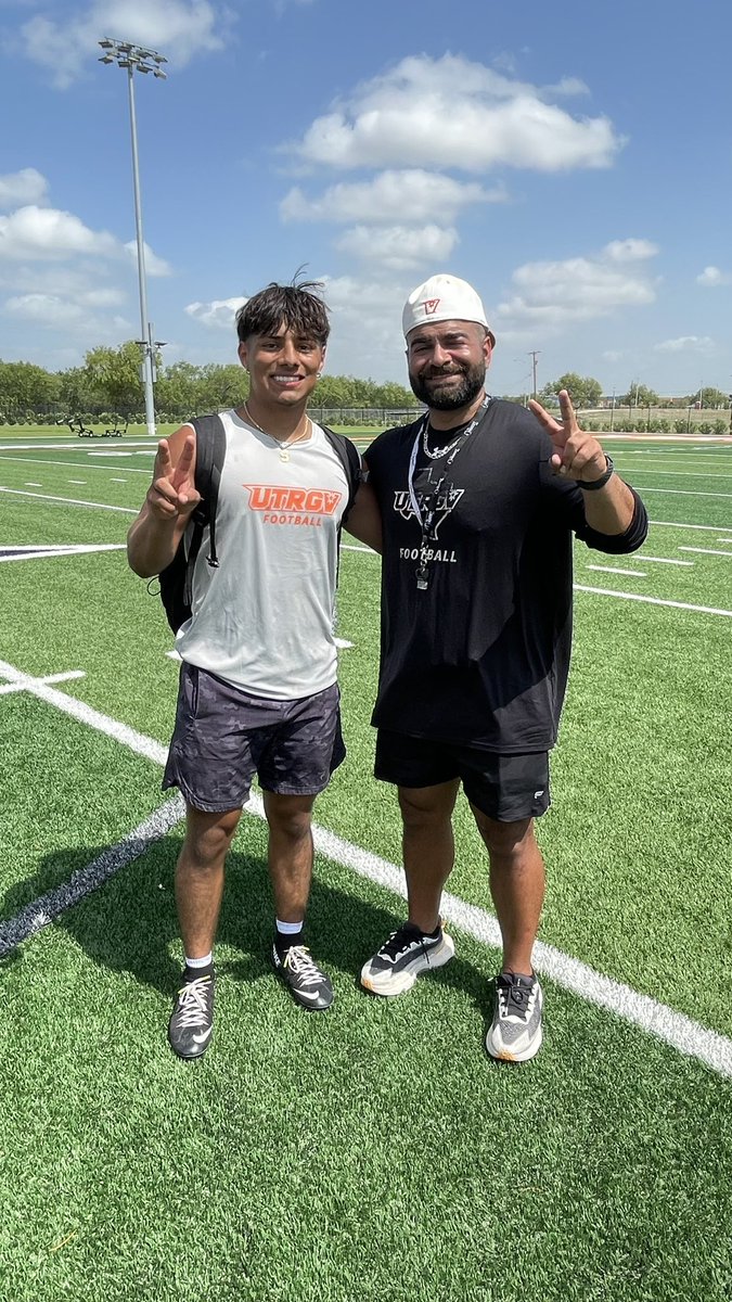 Damian figueroa (@damian838567) on Twitter photo had a great time at <a href="/UTRGVFootball/">UTRGV Football</a> football camp <a href="/CoachRegalado/">Marco Regalado</a> <a href="/Coach_V_/">James Villarreal</a> <a href="/CoachGarcia_51/">Tommy Garcia</a> @Arod15_ time to get back to my guys and lead had a great time at <a href="/UTRGVFootball/">UTRGV Football</a> football camp <a href="/CoachRegalado/">Marco Regalado</a> <a href="/Coach_V_/">James Villarreal</a> <a href="/CoachGarcia_51/">Tommy Garcia</a> @Arod15_ time to get back to my guys and lead