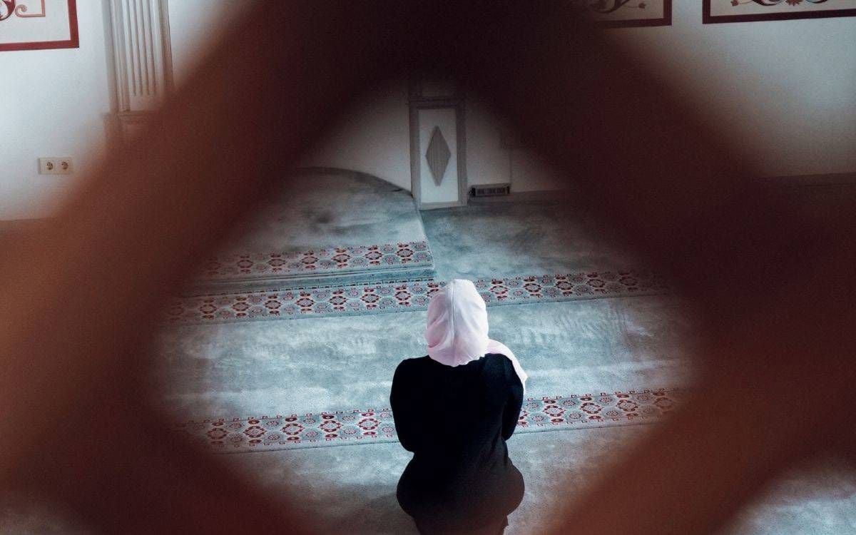 🗣 Leyla: İnançla feminizmin çeliştiğini düşünenlere kötü bir haberim var

👉 Leyla İstanbul’da yaşıyor ve kendini “Müslüman ve dindar” olarak tanımlıyor. Feminist mücadeleyle de son 6-7 yıldır aktif olarak iç içe.

🗞 <a href="/selinnskk/">selin</a>'nin haberi

buff.ly/LcK9qKM