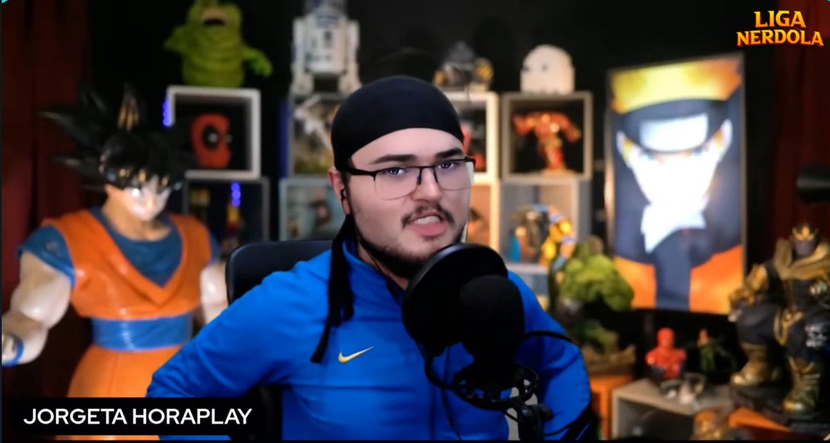 O conteúdo dele é falar sobre mim, até o fundo do meu estúdio ele usa kk

O cara ta competindo com a minha esposa sobre quem passa mais o dia pensando em mim