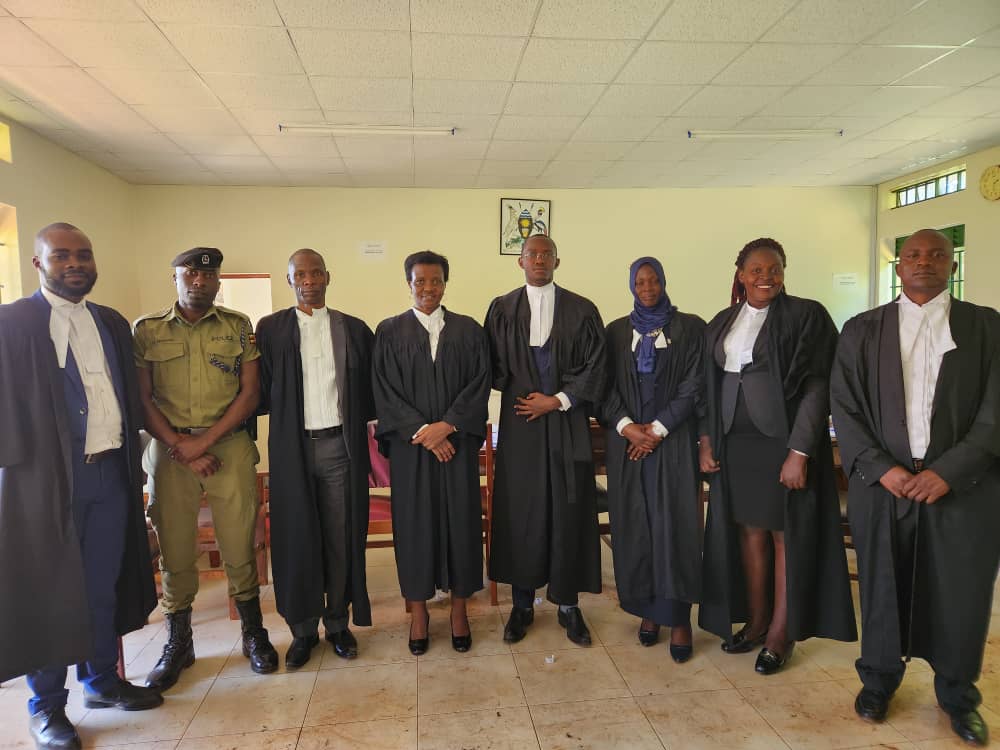 Eddie Nangulu (@eddienangulu) on Twitter photo MEMBERS' NOTICE - #RNBWALKtheWALK - KAPCHORWA HIGH COURT SESSION COMMENCES
#AccelerateJustice
Colleagues, the <a href="/ug_lawsociety/">Uganda Law Society</a> #EasternBar #RadicalNewBar - Prison Engagement <a href="/UgandaPrisons/">Uganda Prisons Service</a>, (and the insistence on redress towards the plight of Okurut Richard (11yrs on remand), MEMBERS' NOTICE - #RNBWALKtheWALK - KAPCHORWA HIGH COURT SESSION COMMENCES
#AccelerateJustice
Colleagues, the <a href="/ug_lawsociety/">Uganda Law Society</a> #EasternBar #RadicalNewBar - Prison Engagement <a href="/UgandaPrisons/">Uganda Prisons Service</a>, (and the insistence on redress towards the plight of Okurut Richard (11yrs on remand),
