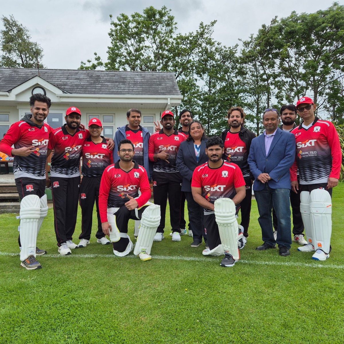 ONGAR v TYRRELSTOWN🌤️ 

Great to see CL Presidential party (Meena &amp; Olag) visiting Ringcommons today to see Ongar host Tyrrelstown! 🏏👍🏻