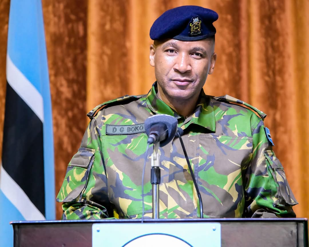 ArchiKings's tweet photo. President Advocate Duma Gidon Boko of the Republic of Botswana 

@dum https://t.co/YMUQ4lNwNy