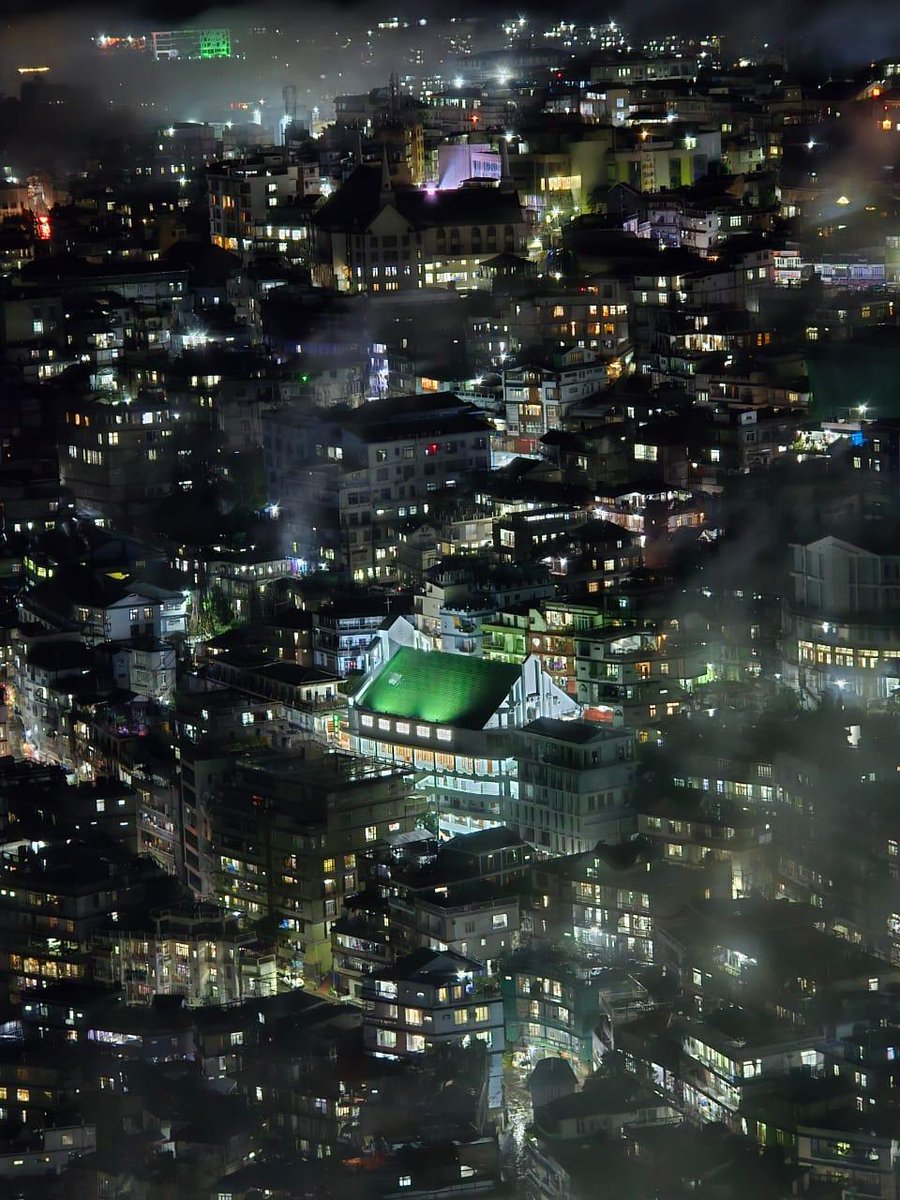 mizoraminsta's tweet photo. Night scene of Aizawl city during monsoon
Pic credit 📷 @sologalivanter_
.
.
.
#aizawlcity #aizawl #nightscene #nightview #night #zan #city #cityscape #zawlkhawpui #khawpui #landscape #landscapeview #mizoram #mizoraminsta #northeastIndia #monsoonseason https://t.co/wajaPYjtvI