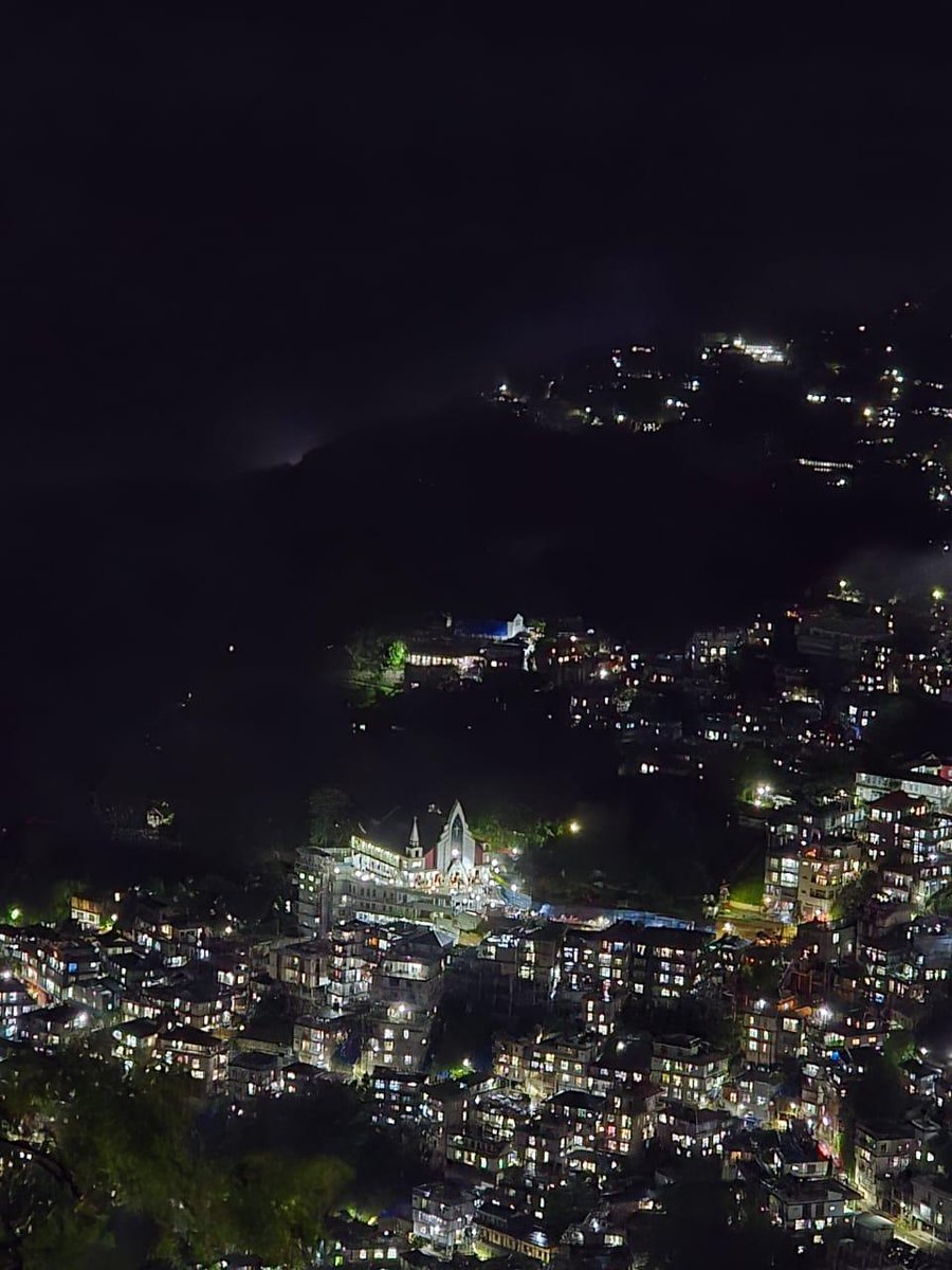 mizoraminsta's tweet photo. Night scene of Aizawl city during monsoon
Pic credit 📷 @sologalivanter_
.
.
.
#aizawlcity #aizawl #nightscene #nightview #night #zan #city #cityscape #zawlkhawpui #khawpui #landscape #landscapeview #mizoram #mizoraminsta #northeastIndia #monsoonseason https://t.co/wajaPYjtvI
