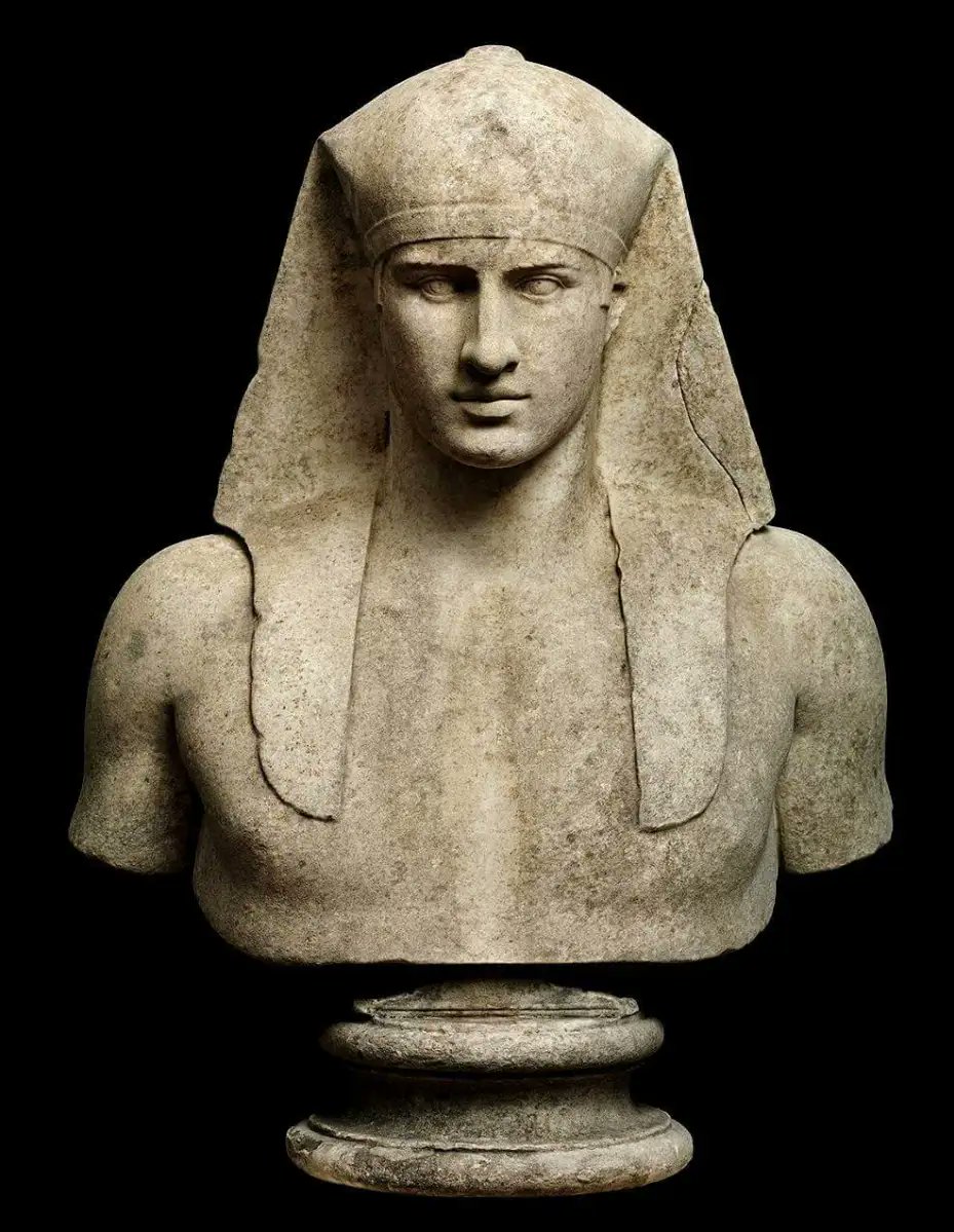 Marble bust of Antinous as Osiris.

ἐτελεύτησεν, εἴτ᾿ οὖν ἐς τὸν Νεῖλον ἐκπεσών […] εἴτε καὶ ἱερουργηθείς, ὡς ἡ ἀλήθεια ἔχει
-
he had died, either by falling into the Nile […] or, as the truth has it, by being sacrificed
Cassius Dio, Roman History