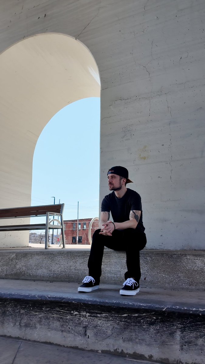 Capsule. 🌹 tweet media