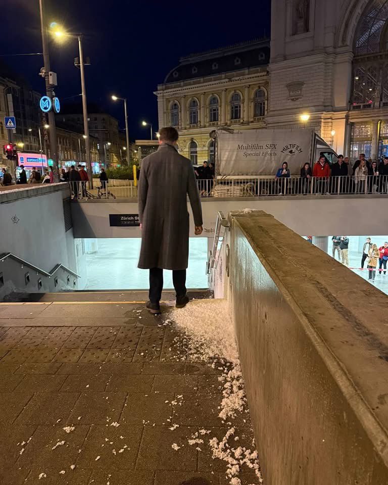 NEW • Jamie Dornan was  spotted recently on set of 12 12 12

📷Szandra Mucus L | TikTok