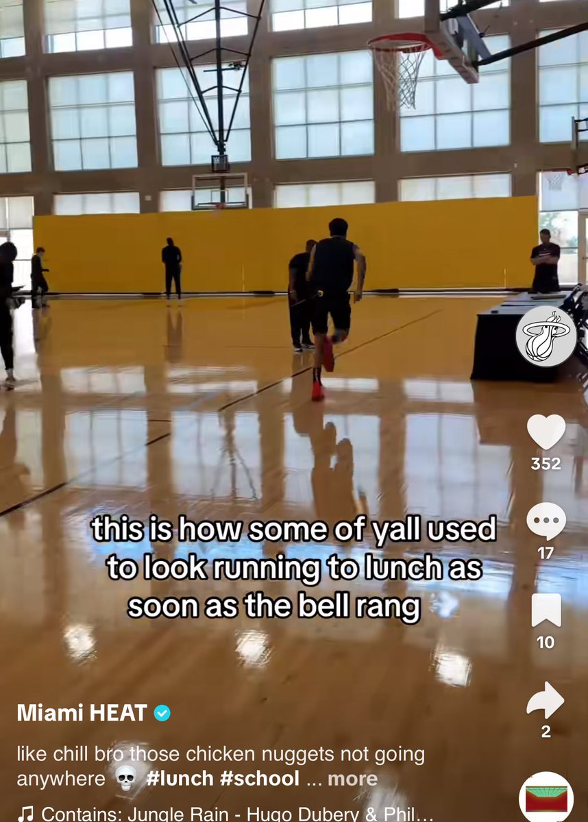 Miami Heat media team cooking us fans for being fat 😭😭