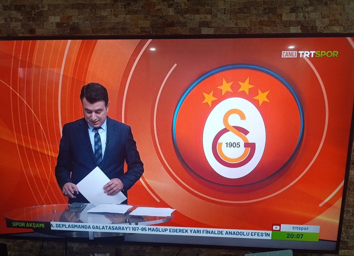 TRT ye güncelleme gelmemiş sanırım eski sürüm devam ediyor. 5. Yıldız birilerine dokunuyor 😂
