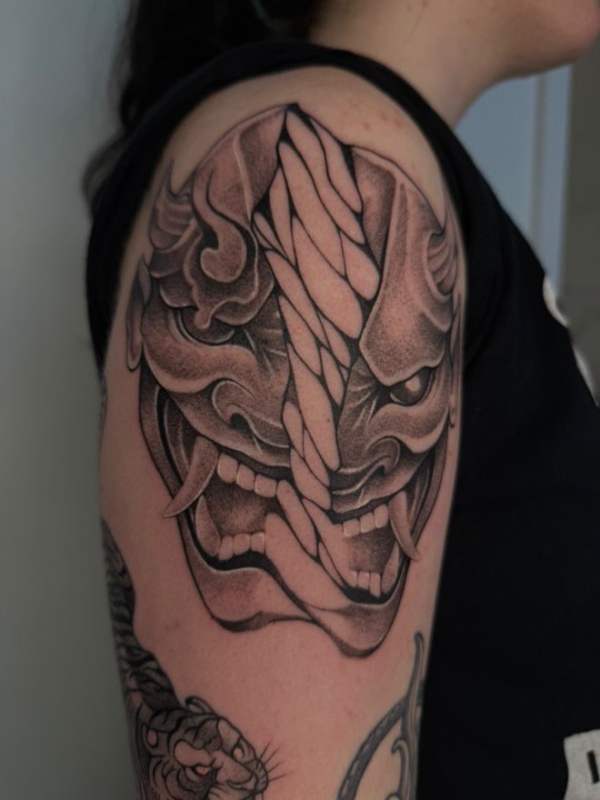 absolutely nuts day of tattooing again

got both my oni mask &amp; tiger in one full day

im so in loveeeee &lt;3