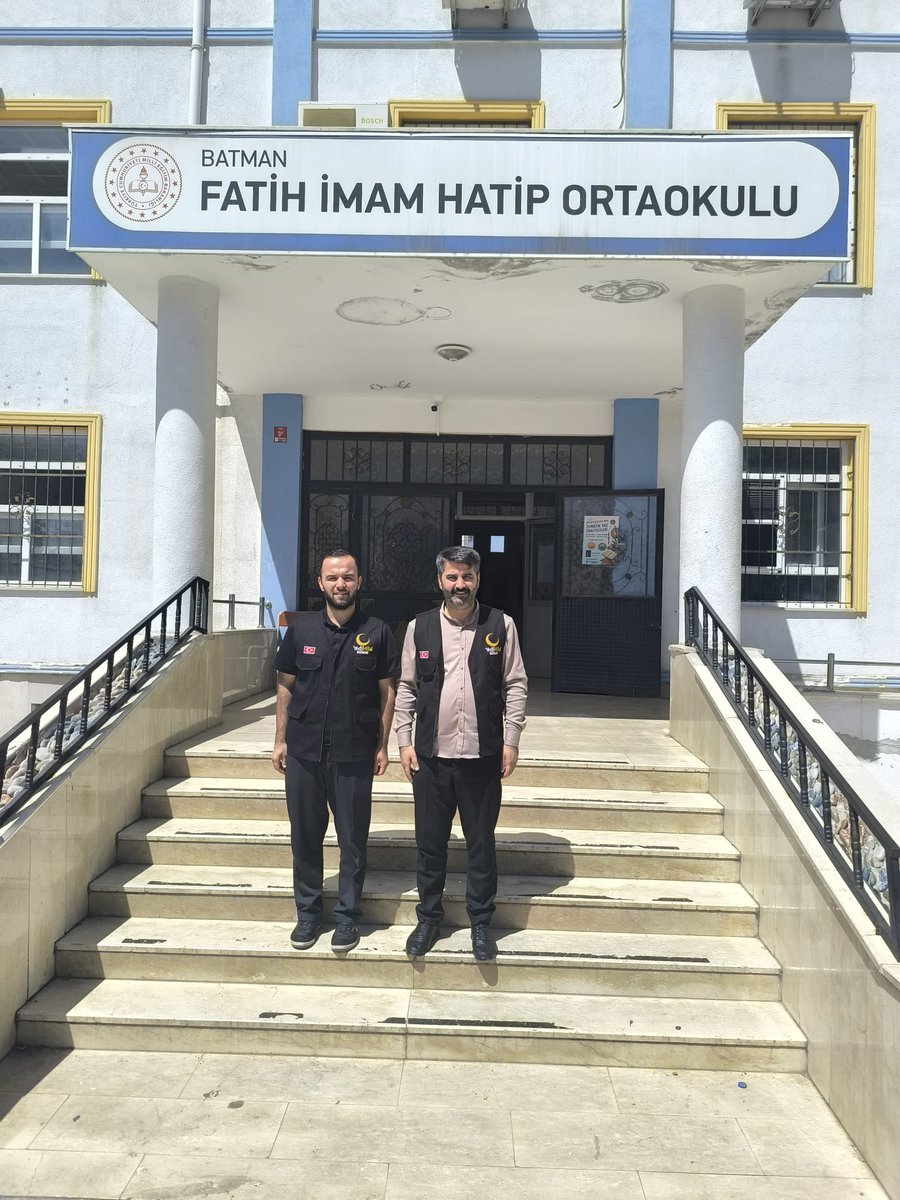 Senin Yazın 2025 

Durmadan Yorulmadan Aşk ile Bir gence daha dokunmanın heyecanı ile çalışıyoruz 
Teşkilatımız Fatih İmam Hatip'te gençlerle bir araya gelip yaz okulunda yapacağımız etkinlik takviminin sunumu gerçekleştirdi 
Teveccühünüz için teşekkürler gençler 

@yedihilal