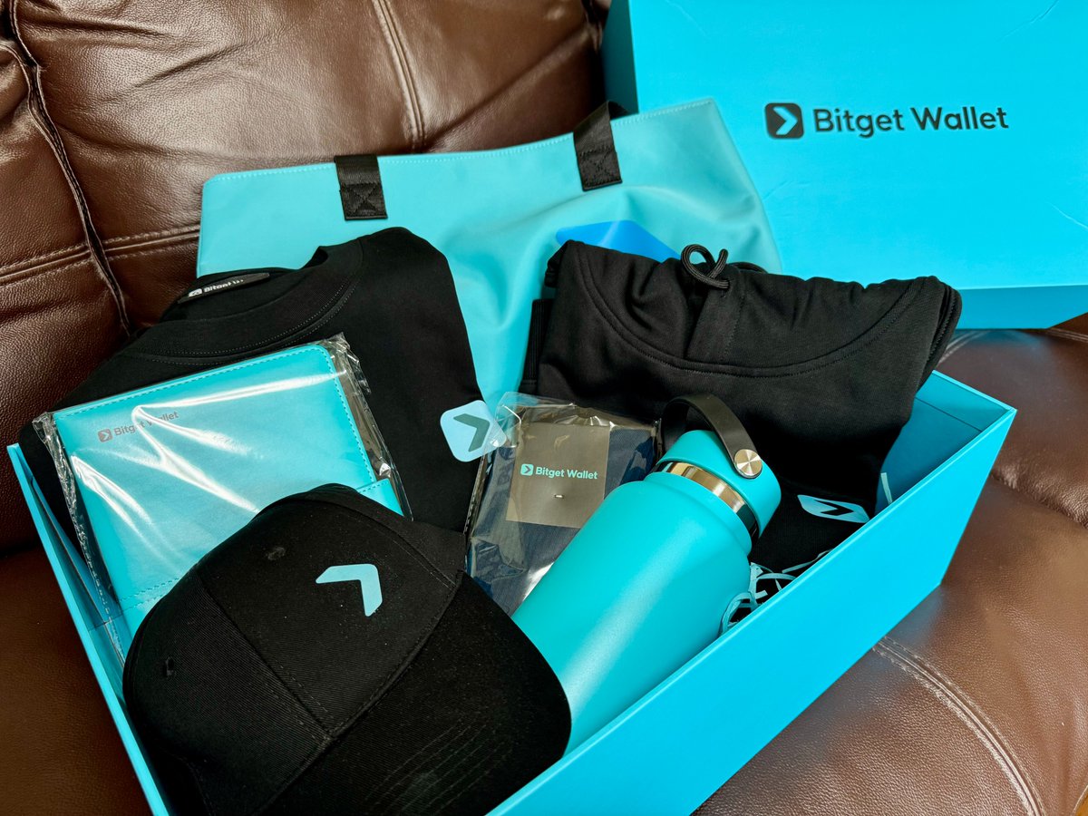 taka.eth (@taka_eth) on Twitter photo Bitget Walletから素敵なギフトが届きました🙌
セルフカストディながら多機能かつweb2ライクなUXを提供するモバイルウォレットで愛用してます。
リブランドしたてのロゴ入りアイテムが詰まったスペシャルBOX。日本ではレアらしいのでbbのイベントとかで配ろうかな。<a href="/BitgetWallet/">Bitget Wallet 🩵</a> <a href="/BitgetWalletJP/">Bitget Wallet Japan🇯🇵【日本語公式】</a> Bitget Walletから素敵なギフトが届きました🙌
セルフカストディながら多機能かつweb2ライクなUXを提供するモバイルウォレットで愛用してます。
リブランドしたてのロゴ入りアイテムが詰まったスペシャルBOX。日本ではレアらしいのでbbのイベントとかで配ろうかな。<a href="/BitgetWallet/">Bitget Wallet 🩵</a> <a href="/BitgetWalletJP/">Bitget Wallet Japan🇯🇵【日本語公式】</a>