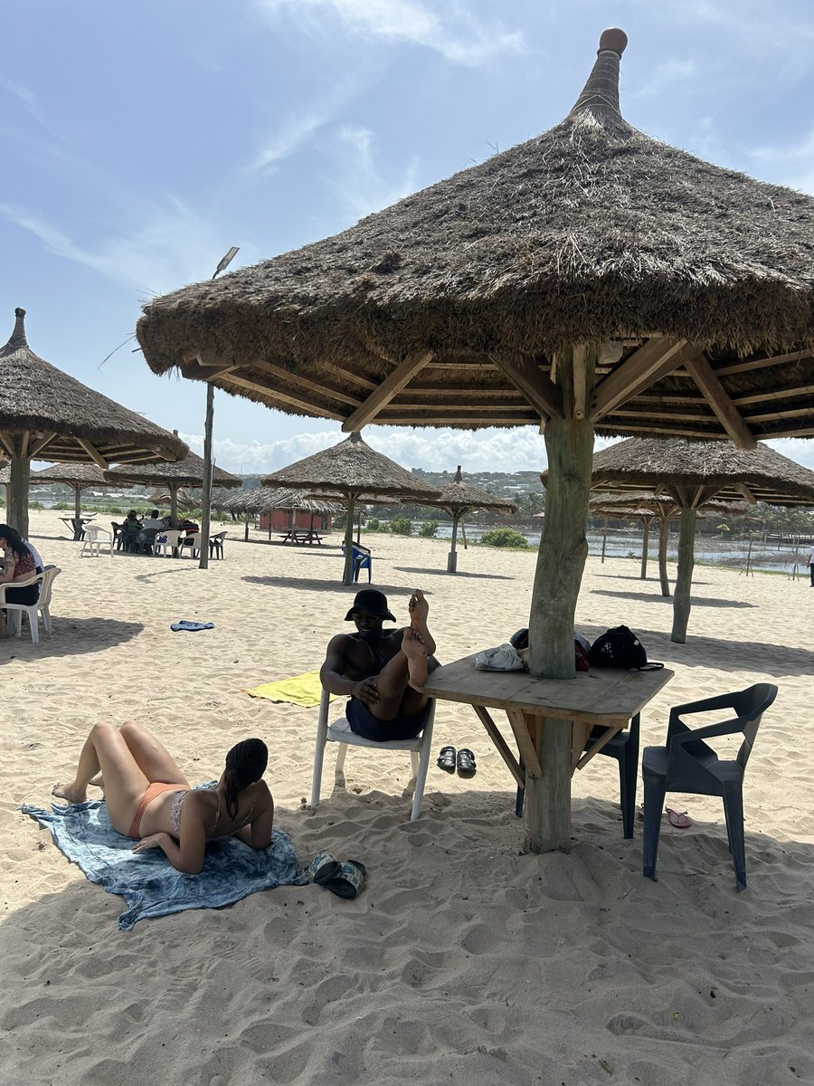 Tavonga T. Munodawafa tweet media