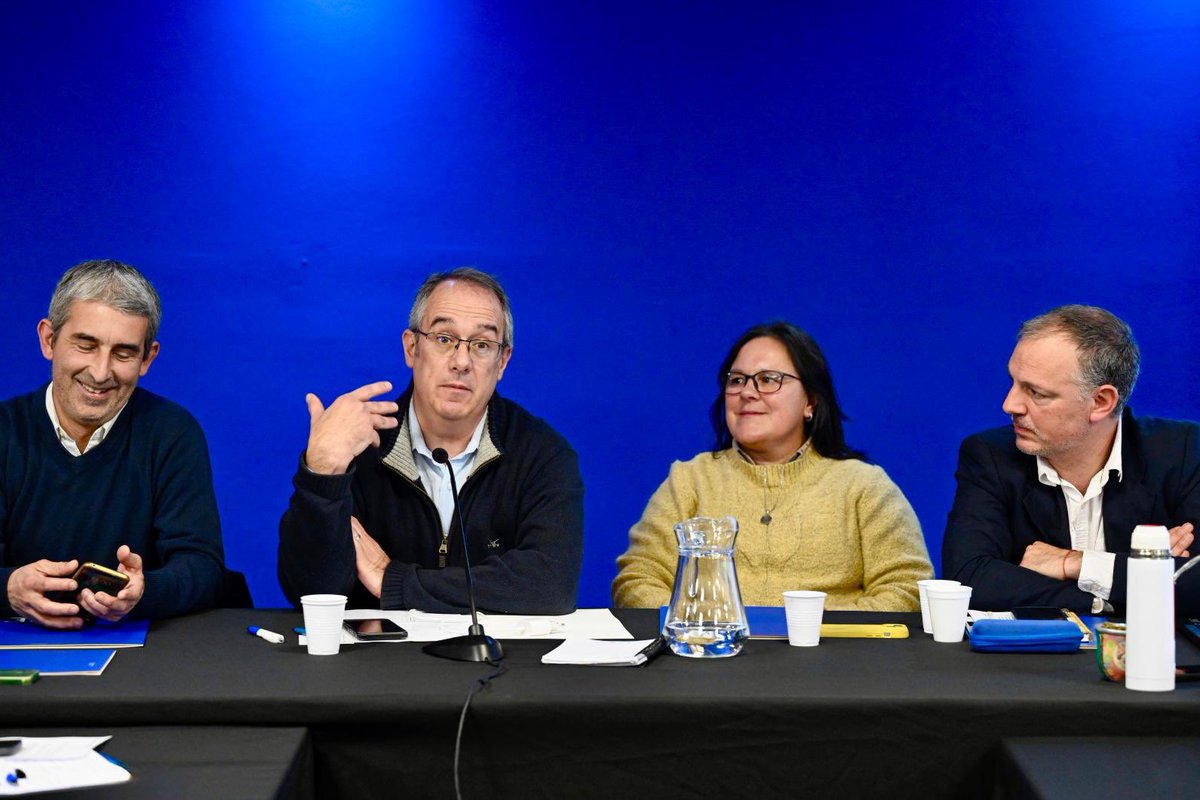 Ministerio de Educación y Cultura tweet media