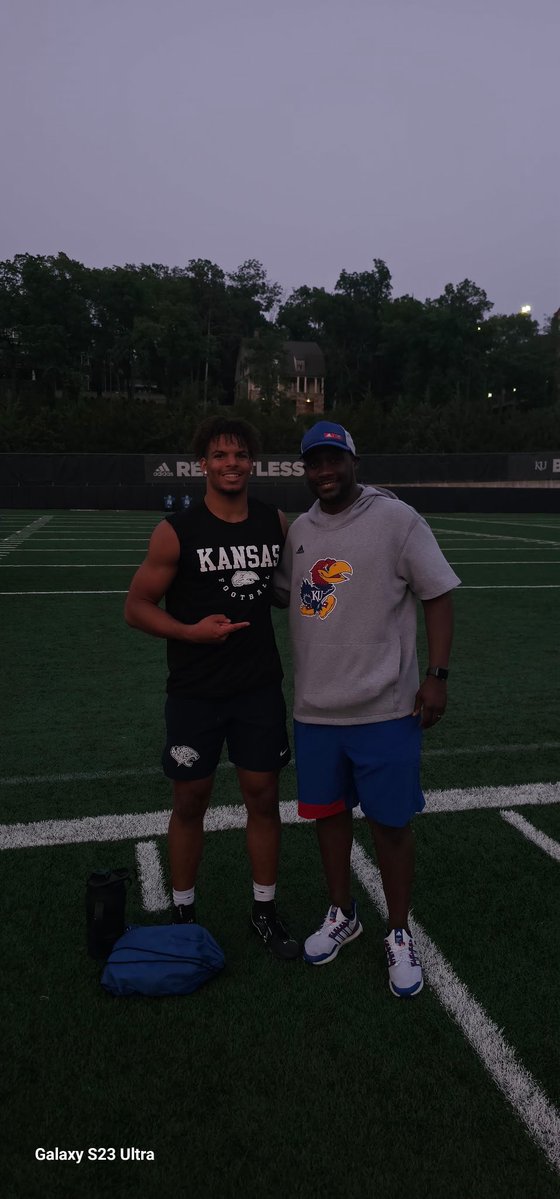 Reggie Reece (@reggiereece2026) on Twitter photo I had a great time competing and showing off my talent at KU the other day! Looking forward to revisiting soon! Appreciate all the love and support. #RockChalk <a href="/CoachWallaceKU/">Jonathan Wallace</a> <a href="/CoachBVignery/">Brice Vignery</a> <a href="/KU_Football/">Kansas Football</a> <a href="/CoachSvarczkopf/">Greg Svarczkopf</a> <a href="/CoachSimps/">Chris Simpson</a> <a href="/CoachLeipold/">Lance Leipold</a> <a href="/KUCoachZ/">Coach Jim Zebrowski</a> <a href="/CoachRobIanello/">Rob Ianello</a> I had a great time competing and showing off my talent at KU the other day! Looking forward to revisiting soon! Appreciate all the love and support. #RockChalk <a href="/CoachWallaceKU/">Jonathan Wallace</a> <a href="/CoachBVignery/">Brice Vignery</a> <a href="/KU_Football/">Kansas Football</a> <a href="/CoachSvarczkopf/">Greg Svarczkopf</a> <a href="/CoachSimps/">Chris Simpson</a> <a href="/CoachLeipold/">Lance Leipold</a> <a href="/KUCoachZ/">Coach Jim Zebrowski</a> <a href="/CoachRobIanello/">Rob Ianello</a>