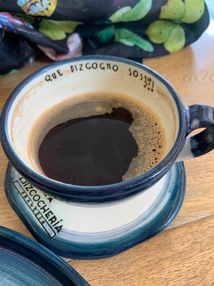 Café y Piropo
#QueCombinacion #QueVivaJunio
#ComboCafetero ☕👆🏻💚