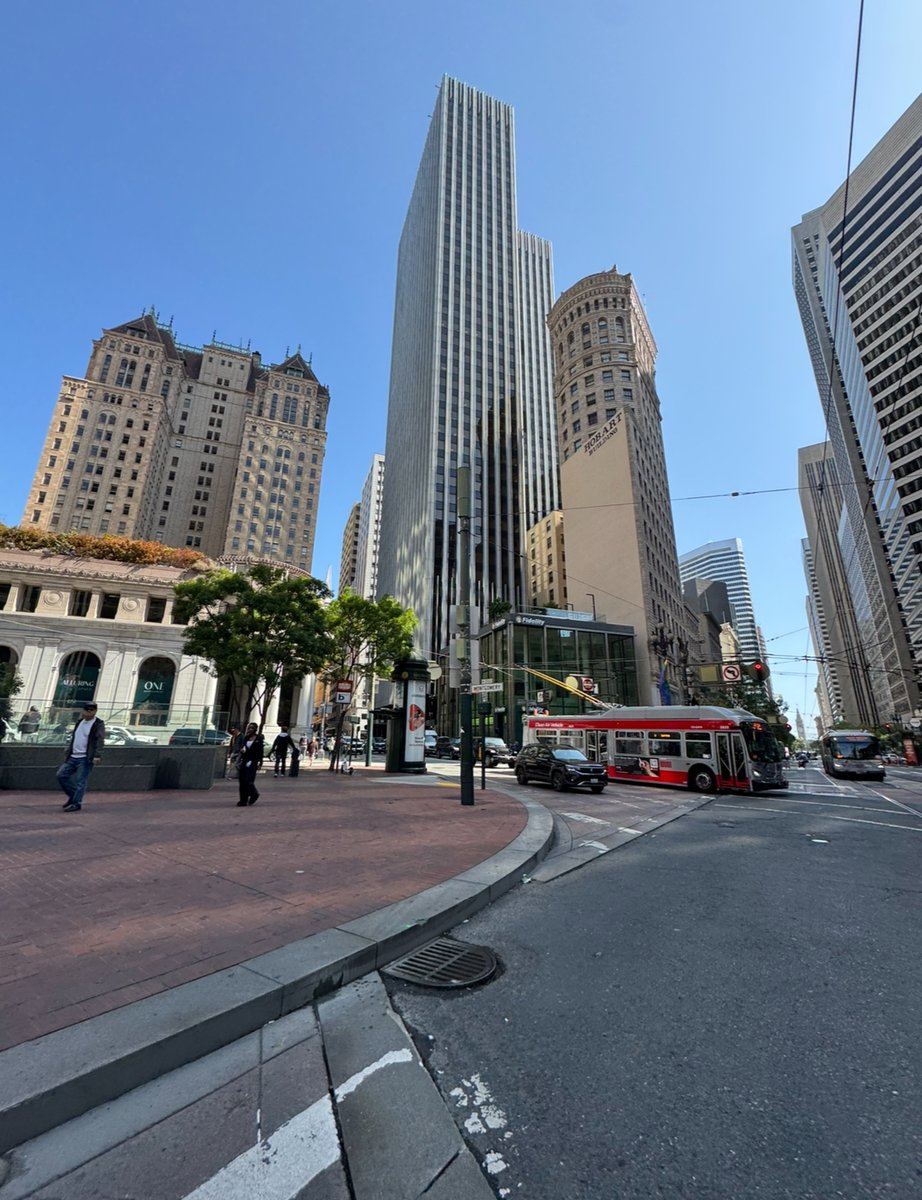 It’s my first day on assignment in San Francisco for the <a href="/HearstAwardsSF/">Hearst Journalism Awards</a>! I’m super proud to be representing <a href="/merrillcollege/">Merrill College @ Maryland</a> here on the West Coast, and I’m excited to start working on my story for the week!
