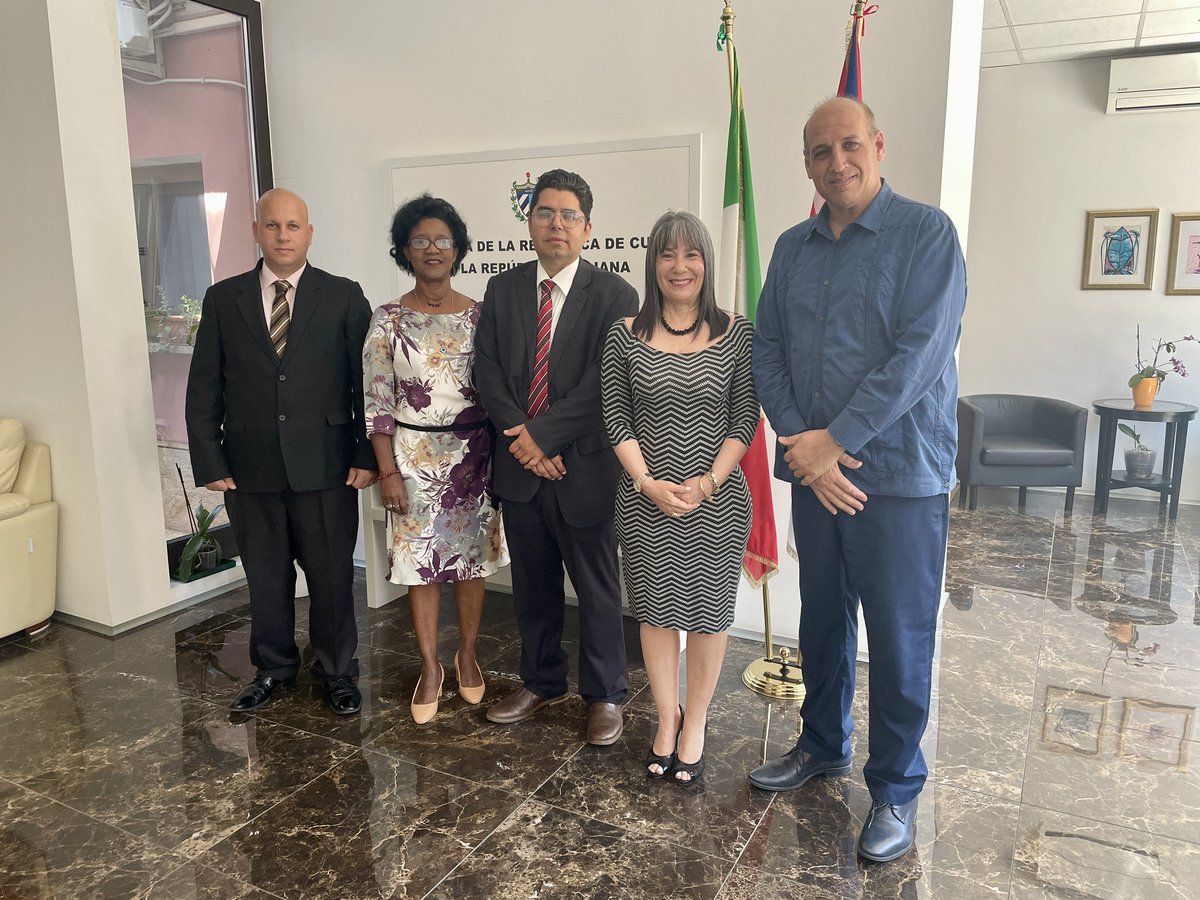 Mirta Granda Averhoff (@mirtagranda) on Twitter photo Incontro con la delegazione guidata dal viceministro di <a href="/citmacuba/">Ministerio de Ciencia, Tecnología y Medio Ambiente</a>, Rudy Montero, in visita a #Roma per sviluppare un programma di lavoro con <a href="/FAO/">Food and Agriculture Organization</a> e istituzioni italiane.
🔗 misiones.cubaminrex.cu/es/articulo/ar… Incontro con la delegazione guidata dal viceministro di <a href="/citmacuba/">Ministerio de Ciencia, Tecnología y Medio Ambiente</a>, Rudy Montero, in visita a #Roma per sviluppare un programma di lavoro con <a href="/FAO/">Food and Agriculture Organization</a> e istituzioni italiane.
🔗 misiones.cubaminrex.cu/es/articulo/ar…