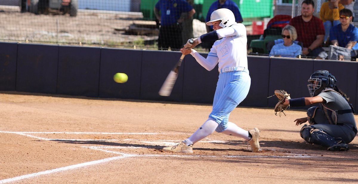 joe_pound's tweet image. Congrats to @ValladAlyssa and @Pkarina05 on being named NFCA/NJCAA 1st Team All-Americans!