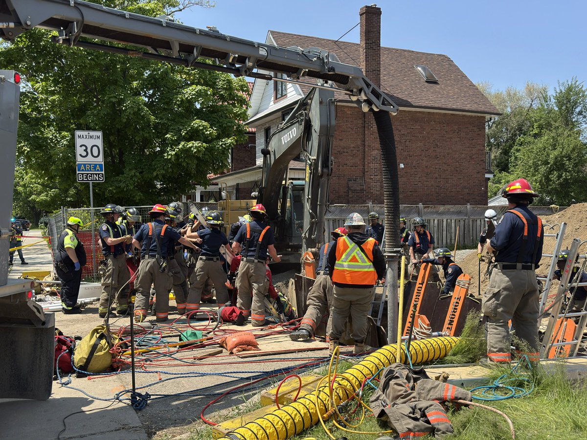 TFS remains on scene at a technical rescue incident. 2 workers rescued from a trench at a construction site - transferred to the care of Paramedics. DVC John Davidson will provide an update from the scene at 14:00hrs. ^dv #Toronto