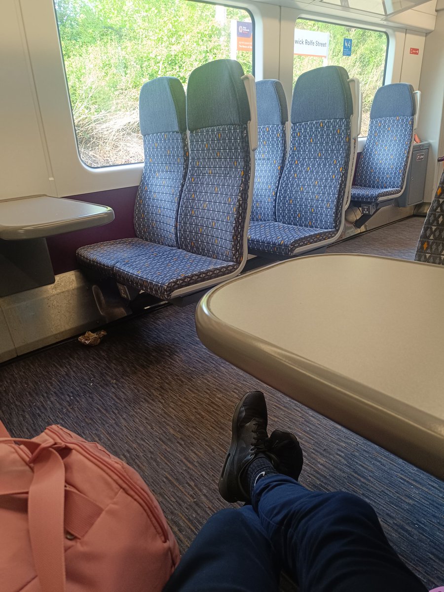 masterkingrambo's tweet photo. In the Train on my way to Airport 🚆🛫
Get sending for a good Starbucks and Greggs for me &amp; my luxury mother right now!😈 https://t.co/74VgDsMrFN