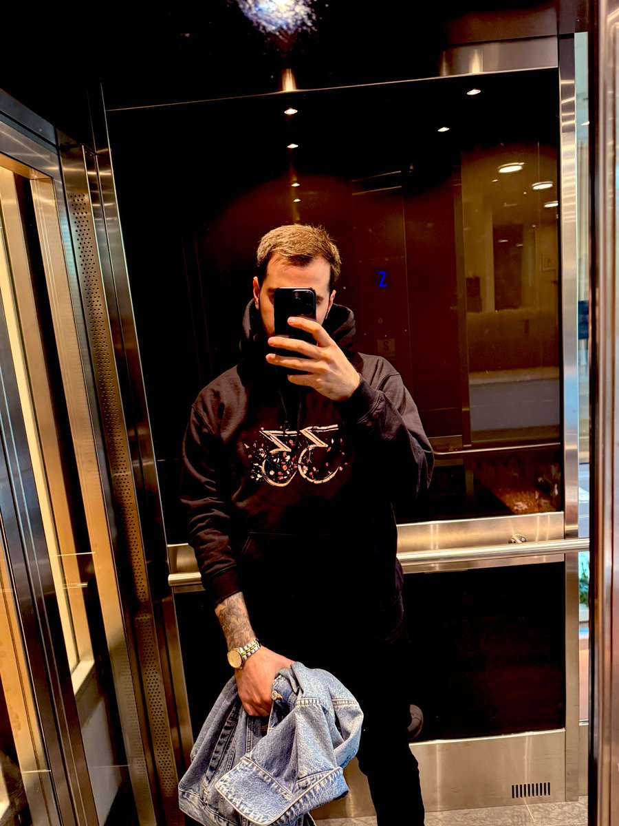 Daniel Issa tweet media