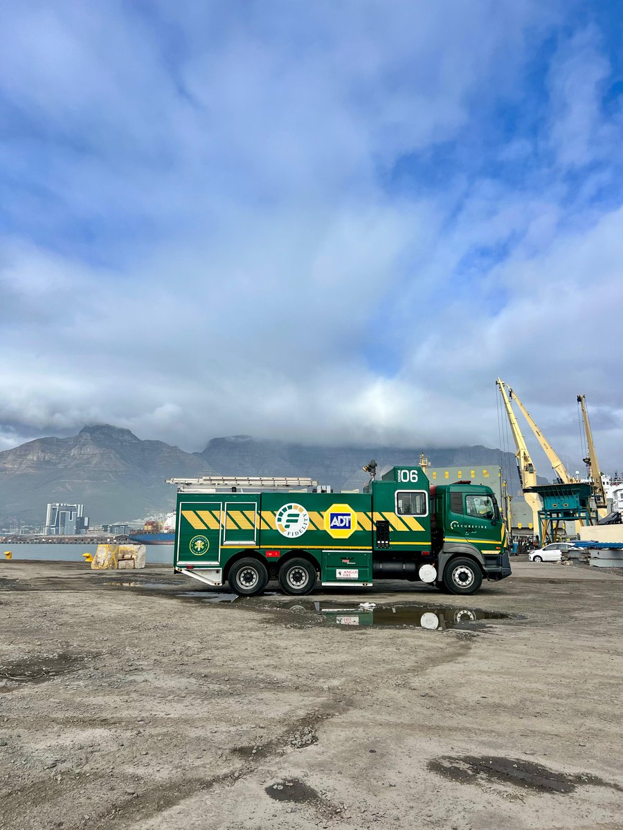 Fidelity_Secure's tweet photo. Fidelity SecureFire is thrilled to be in Cape Town, ready to protect and serve the city with pride. We've got you covered!

#FidelitySecureFire #CapeTown #fightingfires #FidelityMeanMachine #FidelityServiceGroup #WeareFidelity #LetsDoThis https://t.co/QxeTMtkfPz