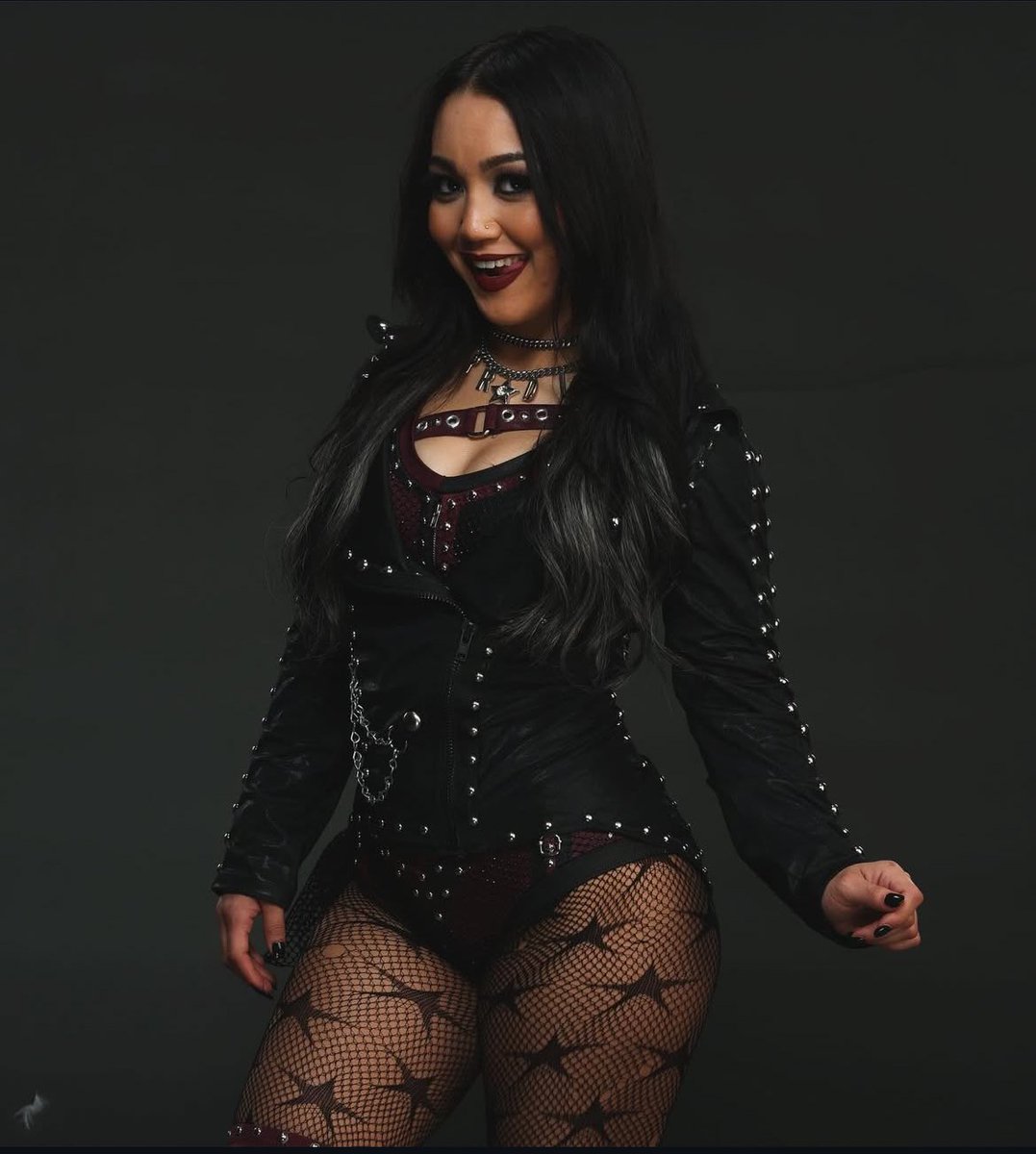 myworldr0x's tweet image. FOLLOW TRAIN! #WWERAW  

- Follow me &amp;amp; RT (IFB) 
- Like This Tweet
- Reply With A GIF of Your Favorite Wrestler
- Like And Follow Everyone Who Does This

LETS ALL GROW TOGETHER 💫