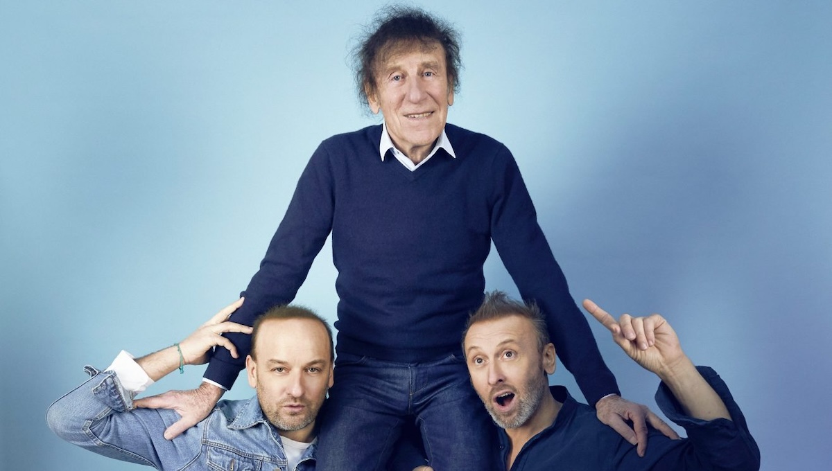 Alexis Buisson (@alexisbuisson) on Twitter photo 🎼 Quel plaisir (et émotion) d'interviewer Alain Souchon et ses fils, Charles et Pierre, en vue de leur concert à New York mercredi 18 juin ! À lire dans <a href="/FrenchMorningUS/">French Morning</a> . Merci <a href="/FranceRocksNYC/">France Rocks</a>
frenchmorning.com/ca-nous-grise-… 🎼 Quel plaisir (et émotion) d'interviewer Alain Souchon et ses fils, Charles et Pierre, en vue de leur concert à New York mercredi 18 juin ! À lire dans <a href="/FrenchMorningUS/">French Morning</a> . Merci <a href="/FranceRocksNYC/">France Rocks</a>
frenchmorning.com/ca-nous-grise-…