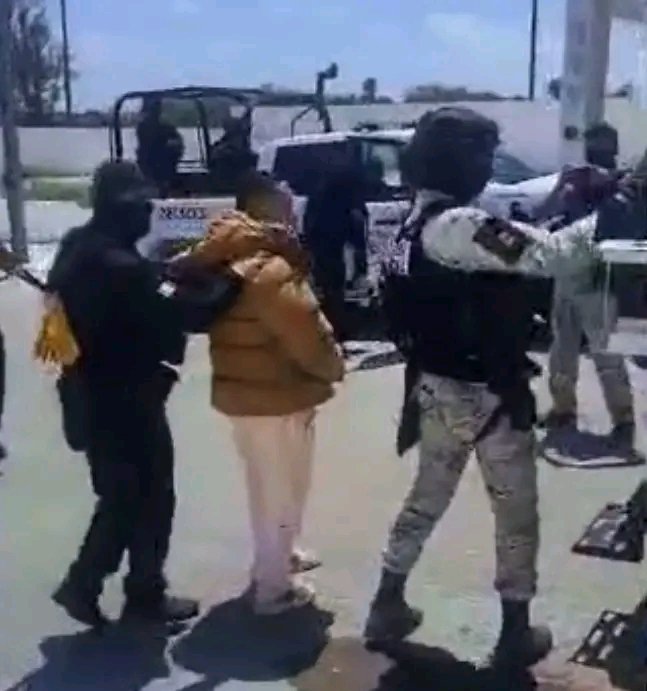 En un operativo de la #GN y el #Ejército en #ReynosaTamaulipas detuvieron a Jimmy el M47, responsable de la muerte de los 5 integrantes del GRUPO FUGITIVO
El M47 es generador de violencia, perteneciente a LOS METROS, célula delictiva del CDG
#tendencia #Enterate #Junio #junio2025