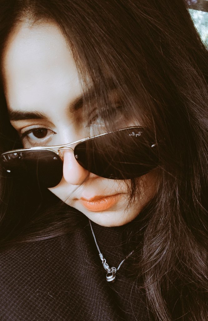 ਨਸਲੀ ਘੋੜਾ ਤੇ ਨਸਲੀ ਬੰਦੇ, ਜਿਦ ਤੇ ਆ ਜਾਣ
ਤਾਂ ਖੇਡ ਜਿੰਦਗੀ ਤੇ ਮੌਤ ਦੀ ਹੋ ਜਾਂਦੀ ਆ। 💀☕