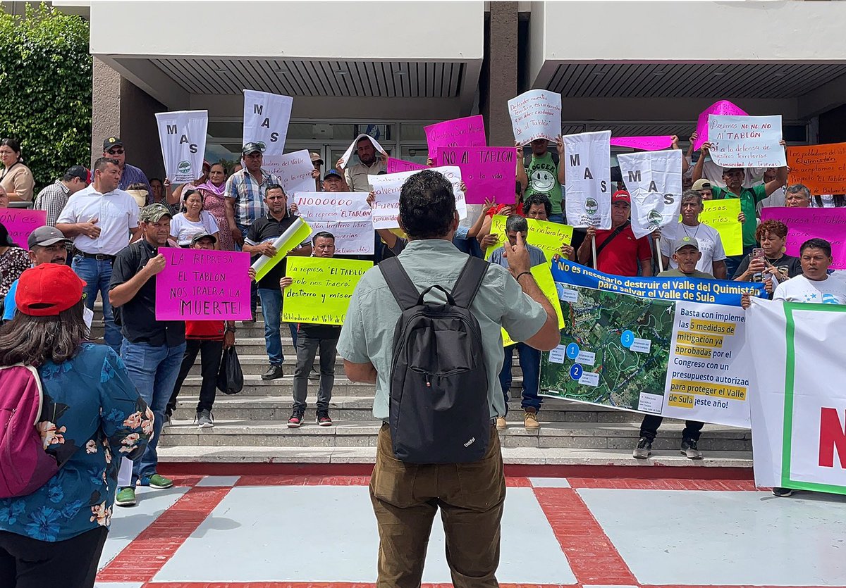Cehprodechn's tweet photo. El 28 de mayo, desde CEHPRODEC acompañamos al MAS y CODEBICONVQ en la presentación de un recurso de amparo ante la CSJ, exigiendo detener la represa El Tablón, rechazada en tres cabildos abiertos. https://t.co/3FhrSzc55T