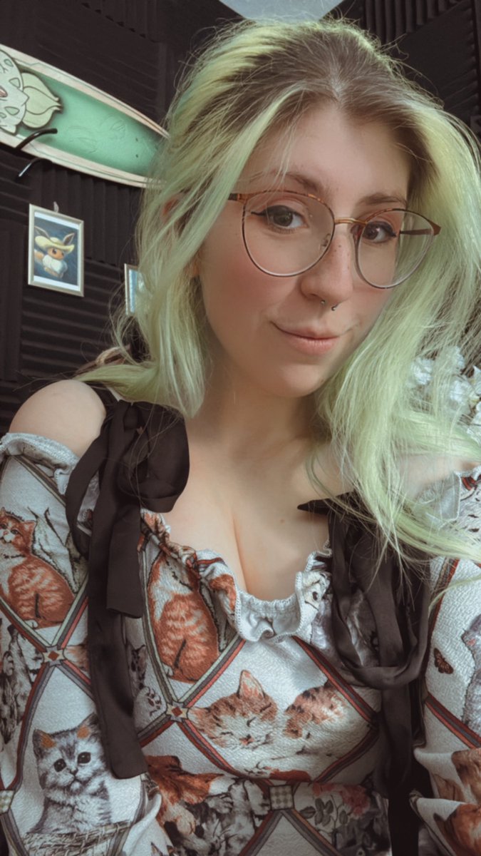 Live on twitch playing an abomination of a meme deck
Come gambleghast with me