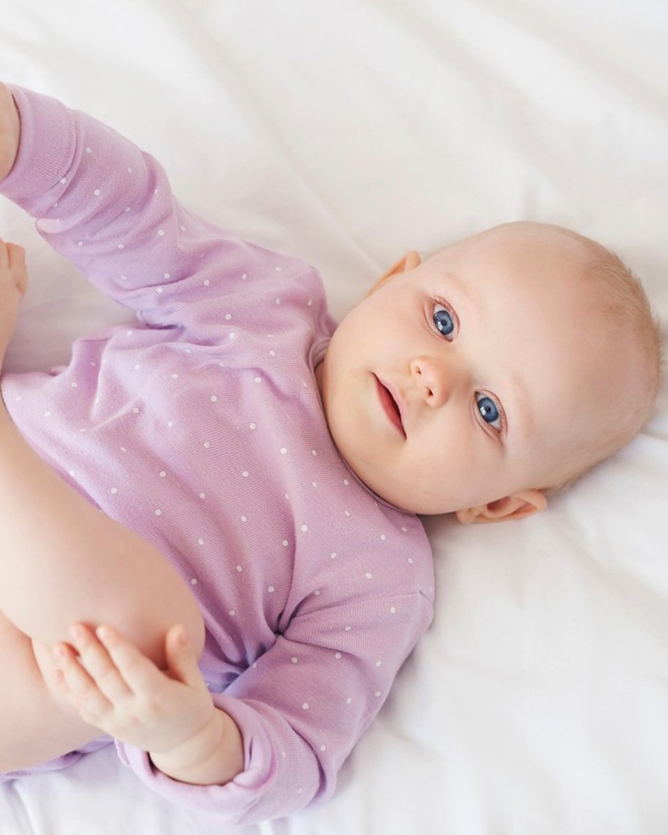 harborsleep's tweet image. Tiny toes, big feelings, and love that fills the whole room 💛

Parenting isn’t always easy, but moments like this make it all worth it.

Harbor’s here to help you soak in the good stuff (and sleep through the rest).

#BabyMonitor #BabyCamera #RestEasy #ParenthoodAdvice