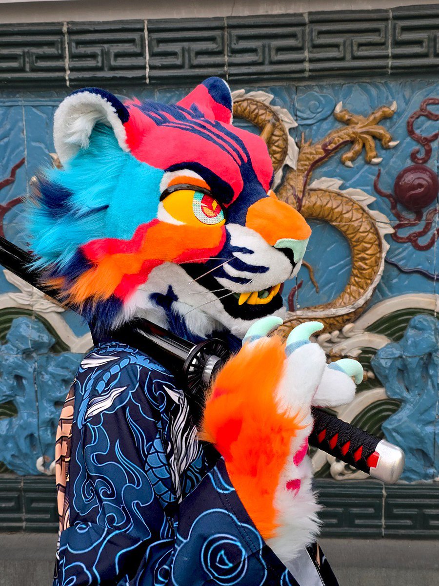 Western Vibe Saloon tweet media