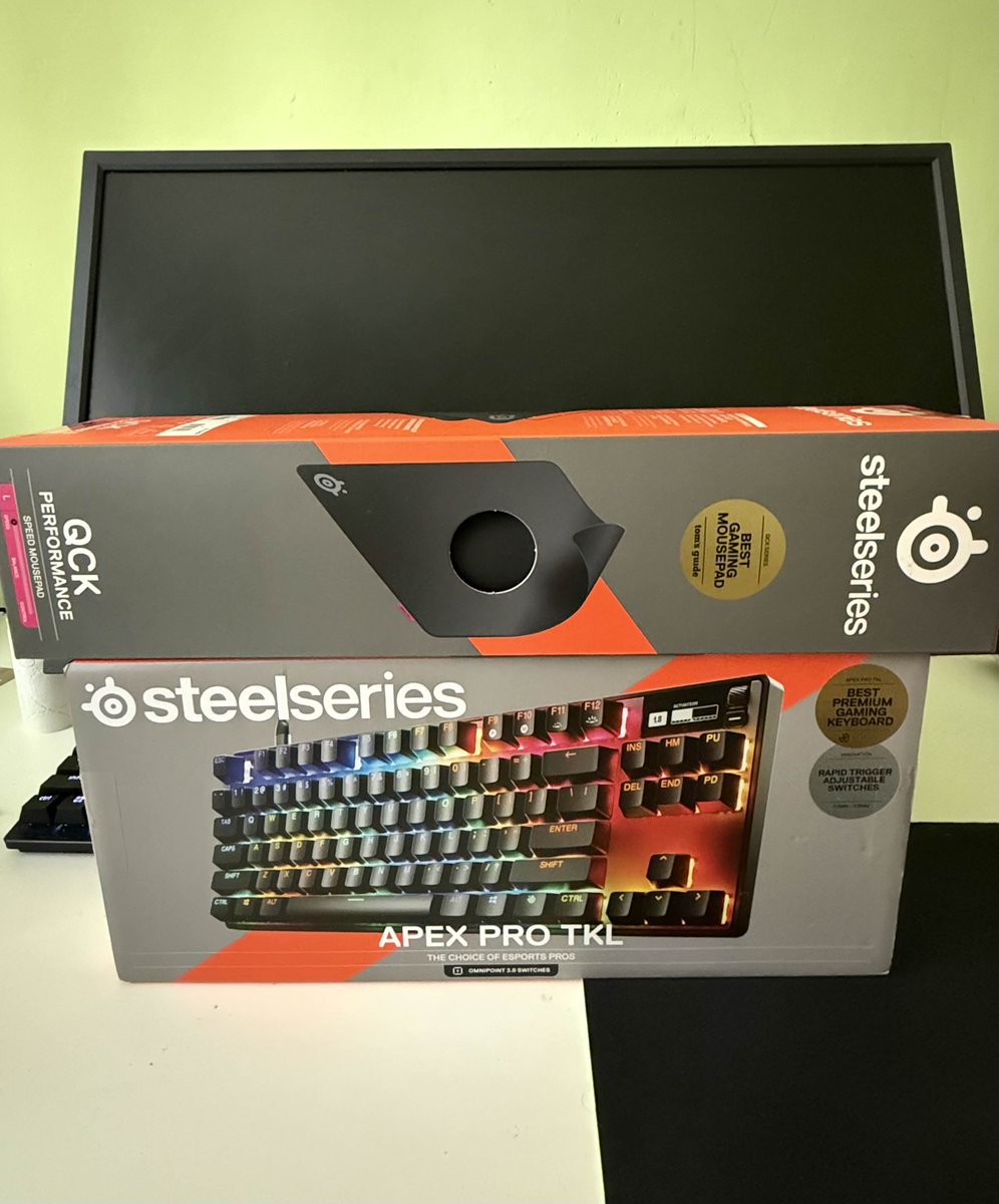 Thank you <a href="/SteelSeries/">SteelSeries</a> for this awesome gift. Time to try it out