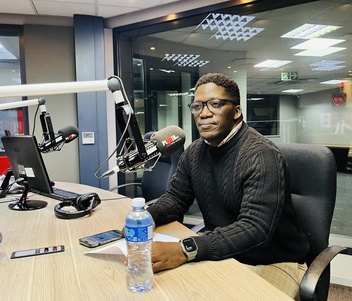 [On-Air]

#FixMyBiz

<a href="/Nosipho_Radebe/">Nosipho Radebe</a> is in conversation with Brian Mhlanga <a href="/opbrian/">Brian Mhlanga</a>, Leadership Practitioner &amp; DEI Specialist #PowerBusiness #Power987