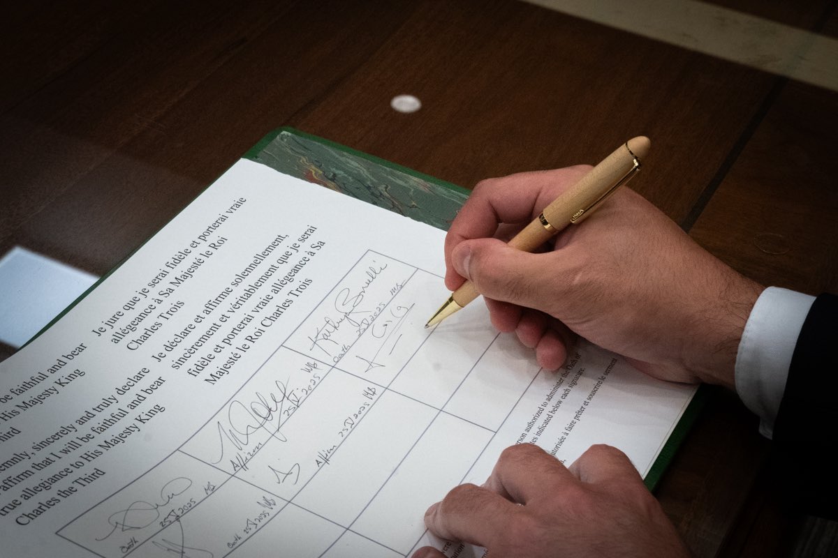 Last week, I was sworn in as MP for Mississauga Centre. To my constituents: this seat is yours. 

I’ve heard you loud and clear on affordability, safety, healthcare, and more. I’ll work tirelessly to honour your trust and continue earning it every day.