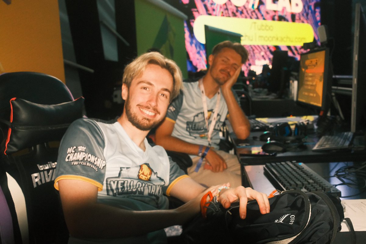 SolidarityCoUK's tweet photo. Twitchcon done, was so lovely to meet so many of you! 

I will now sleep forever 😴 https://t.co/HwQJ972gvK