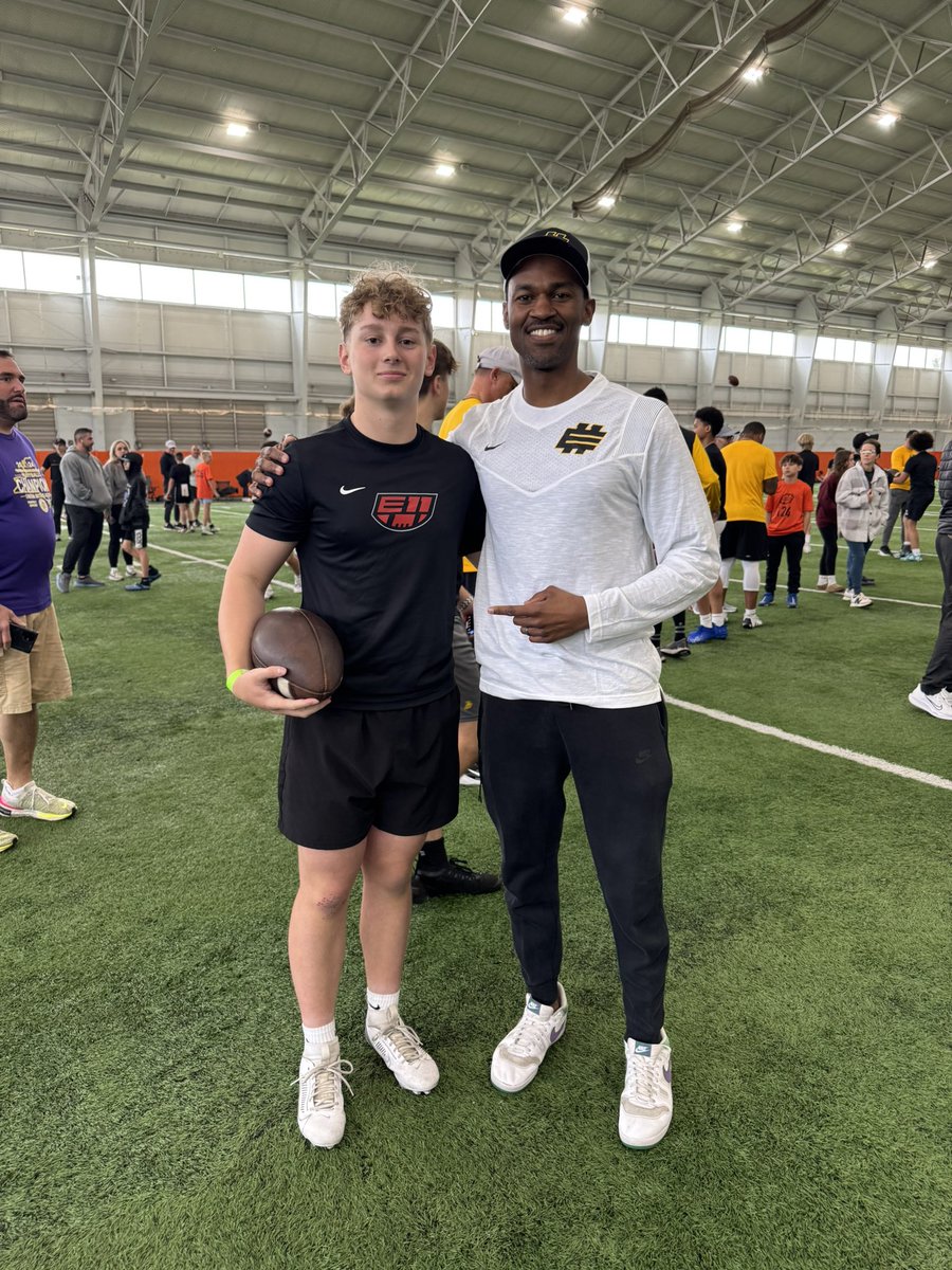 NileKnutson's tweet image. Had a great weekend at the @Elite11 academy in Massillon. Won the Railshot challenge against some great QBs. Thanks for all the coaching and tips from a group of great coaches!
@Jordan_kitna3 @LakotaEastFB @QbQorral @QBHitList @ToledoQBs @gmcsports @JaredLuginbill @AllenTrieu…