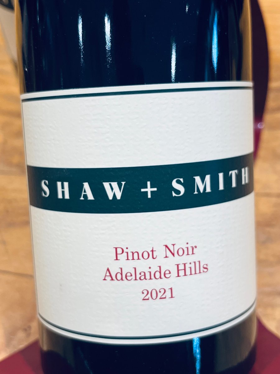 IWFSAmericas's tweet photo. #iwfs blog: Shaw + Smith Are Expressing Adelaide Hills In Australia With Vibrant Modern Classic Wines
.
https://t.co/JRkiWMhEwf
@winefoodguru #aussiewines https://t.co/QxNovVFylC