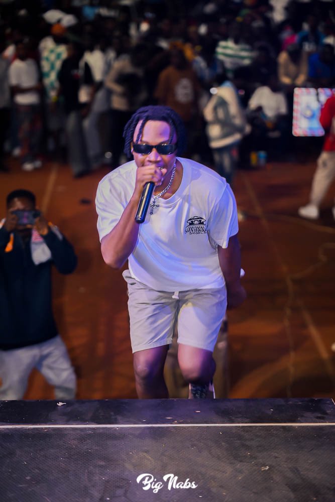 bignabs_'s tweet photo. “How I’m Built Concert” dairies 

@Gingsen_ delivered a spectacular performance at the “How I’ Built Concert”

📸 by me

#HowImBuilt https://t.co/DsUCJ6RnoB