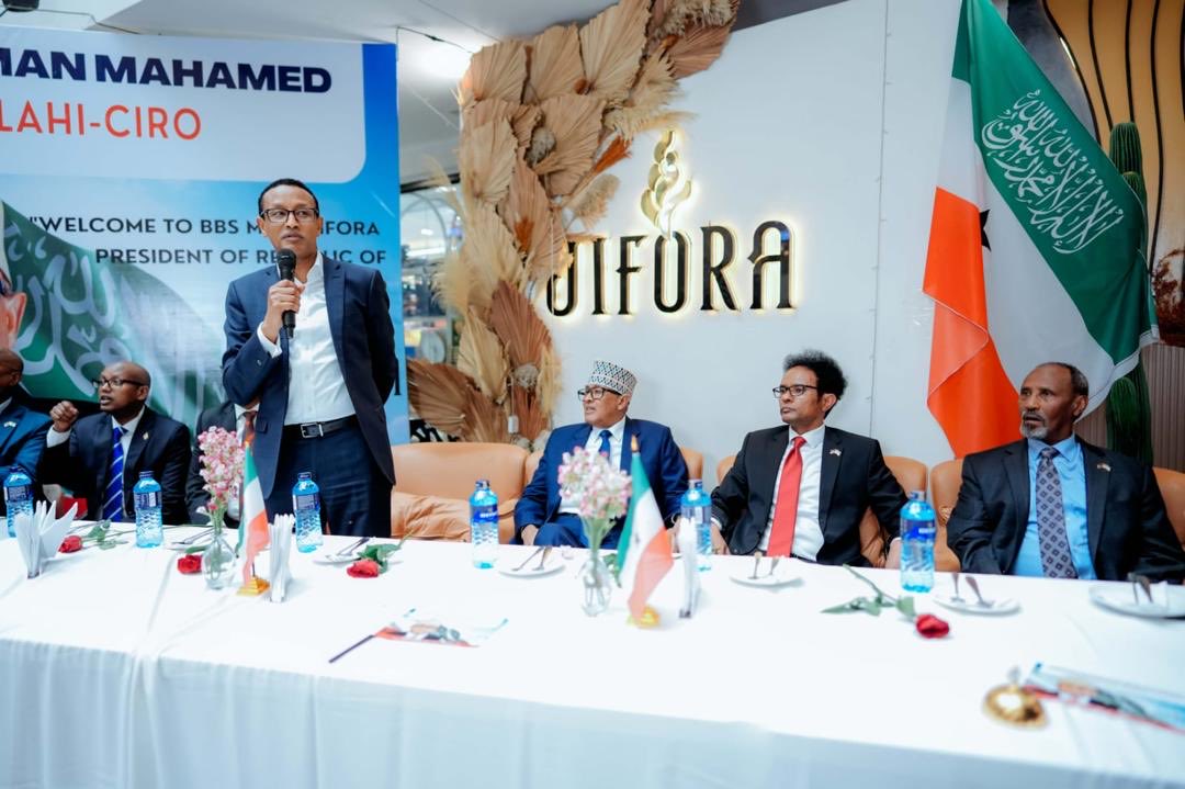The President of the Republic of Somaliland H.E. Abdirahman Mohamed Abdillahi visited BBS mall in Nairobi during his stay in Kenya. Senator Abdul Haji Garisa county and Munir the CEO warmly welcomed the president. 

Somaliland Government is encouraging free trade movements across