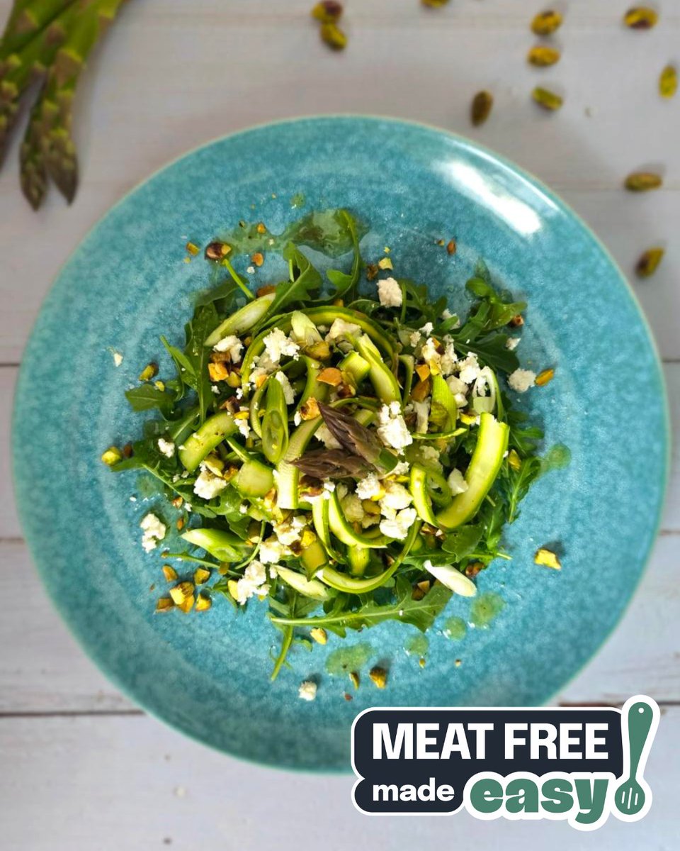 vegsoc's tweet image. 🥗 Fresh, crunchy, and full of spring flavour!

This Shaved Asparagus &amp;amp; Pistachio Salad is a simple meat-free swap that’s big on texture 🌱

✨ Try it this week &amp;amp; tag us with your version!

#MeatFreeMadeEasy #EasyEats

@planetorganicuk
@QuornFoods