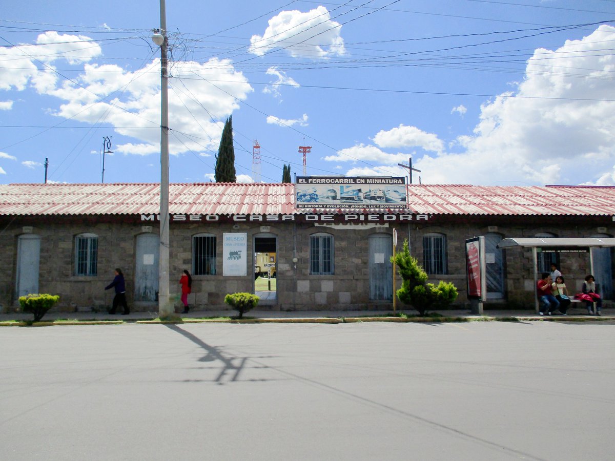 ArchivoSofree's tweet photo. ¡Excelente inicio de semana!
Museo Casa de Piedra.
Apizaco, Tlaxcala.
Agosto de 2016.
#FNM #ferronales #ferrocarrilesmexicanos #NdeM https://t.co/JqDrWGY7ga