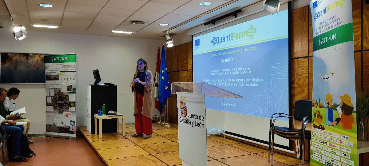 ITACYL's tweet photo. Hoy en la Jornada #SATIVUM – #QuantiFarm, David Nafría y Vanessa Paredes nos hablaron de #fertilización, dosis variable, #AgriculturadePrecisión y módulo de asesores
Gracias a todos los colaboradores que nos han ayudado y a los muchos asistentes por venir al #ITACyL
#RIS3CyL https://t.co/mai2g3qQEd