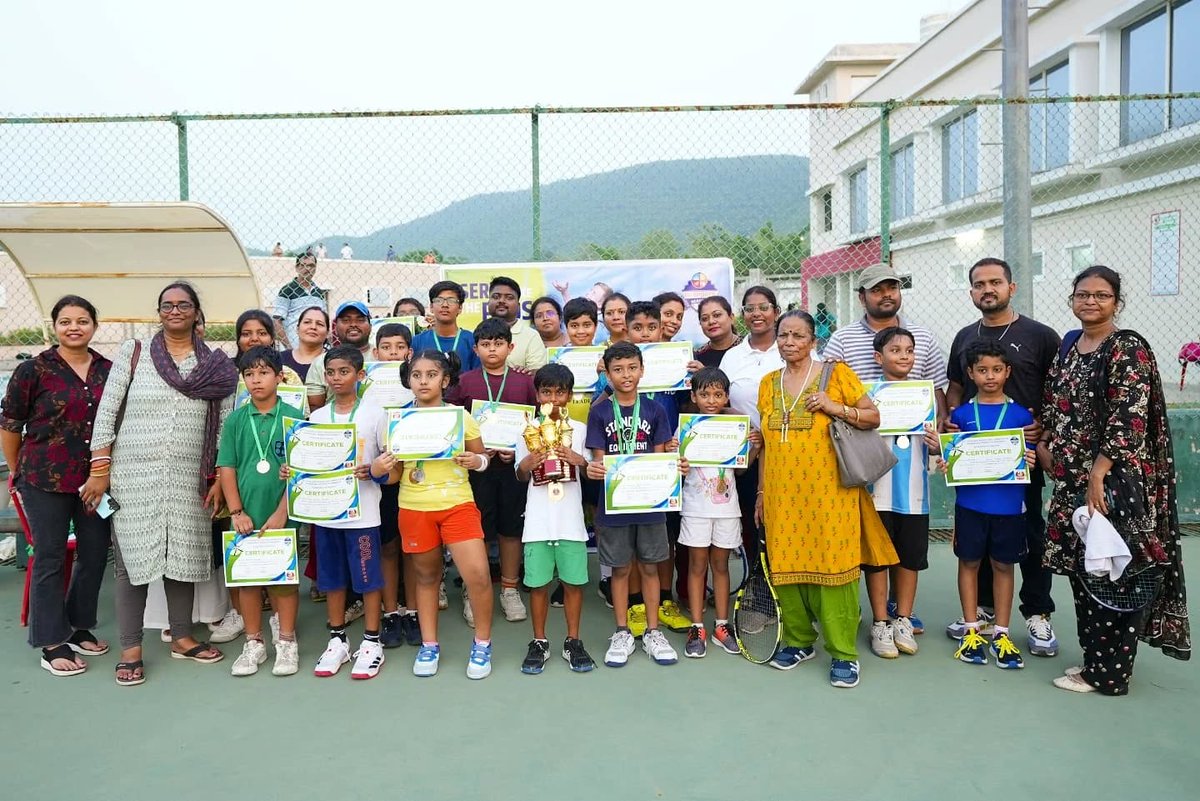 3rd #KTGlobalSchool Tennis Tournament was a smash hit! 40 players, fierce matches &amp; a triple win by Adhrit Patnaik! Kudos to all! 💥🔥

#TennisTournament2025 #FutureChampions #YoungAthletes #OdishaSports #JuniorTennis #GrassrootsTennis #TennisStarsInMaking #Sportsmanship #KTGS